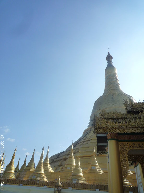 Shwemawdaw Pagoda04
